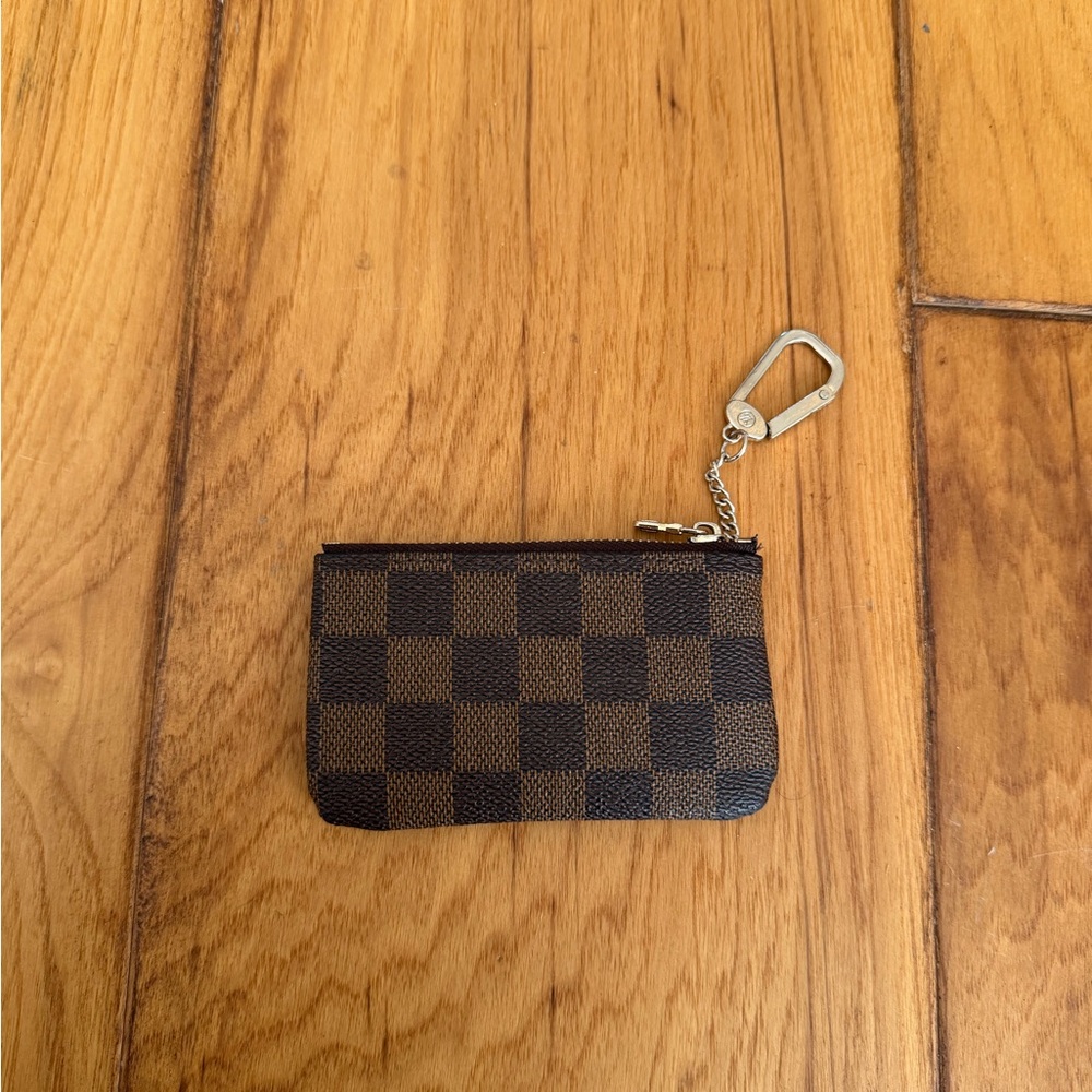 LV Key Pouch - Picture 2 of 4